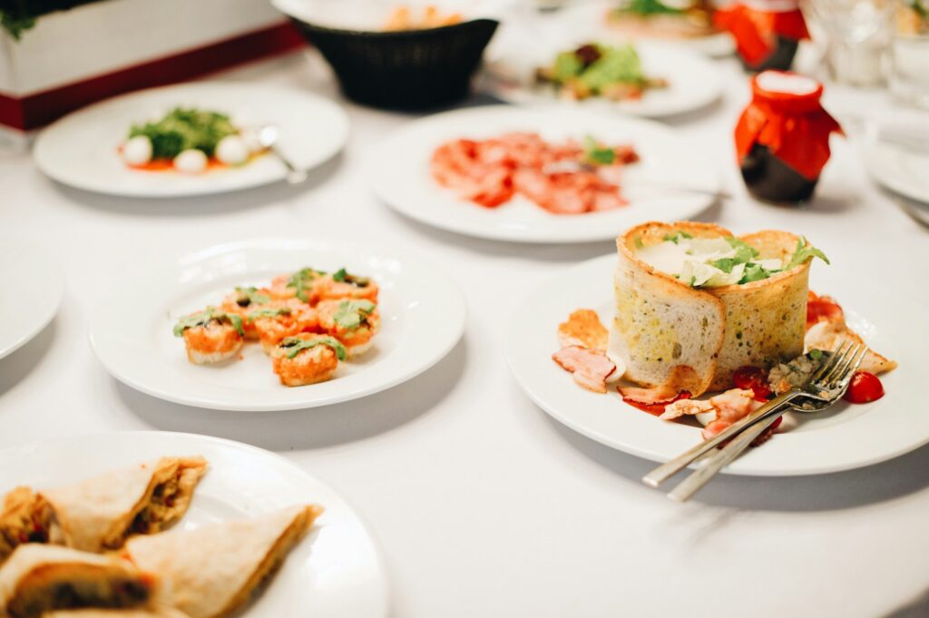 Restaurants & Cafes